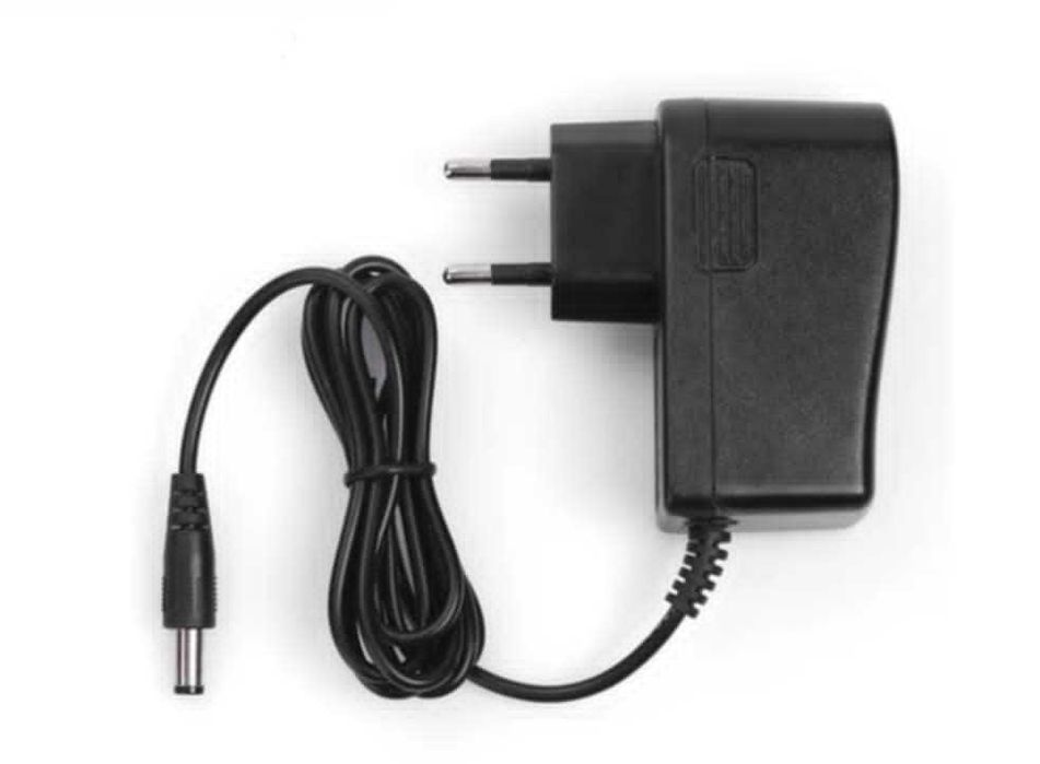 Incarcator priza pentru navomodele cu amperaj mare-7.4V- 2A