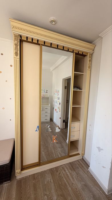 Продам Шкаф-купе