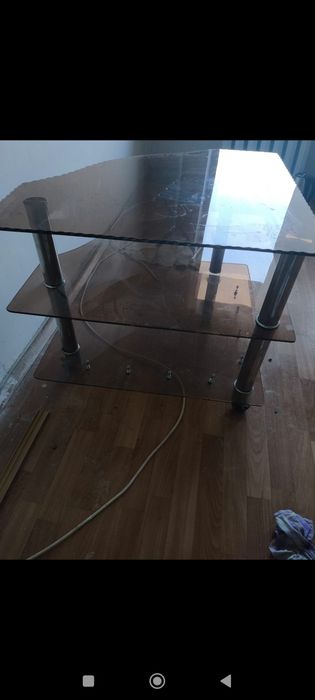 Продам столик журнальный