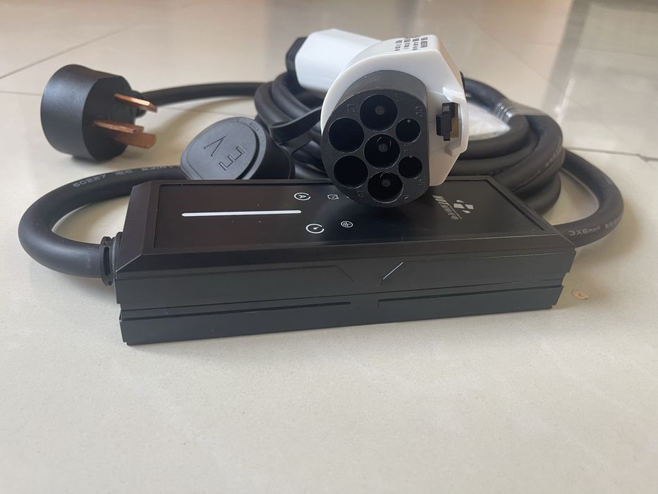 Зарядноя устроиство на электрокар