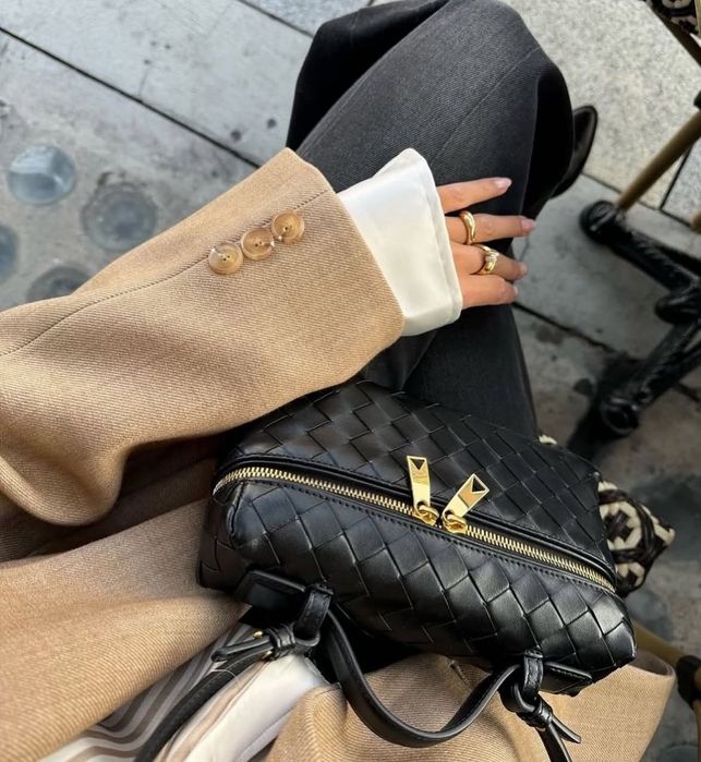 Мини чанта Bottega