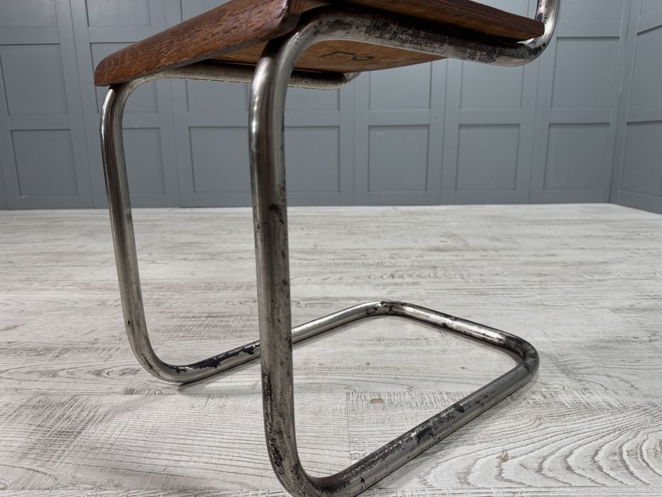 Винтидж стол по дизайн на Mart Stam Р407