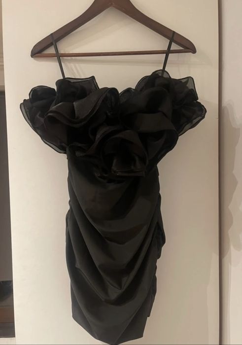 Официална рокля подходяща за изпращане