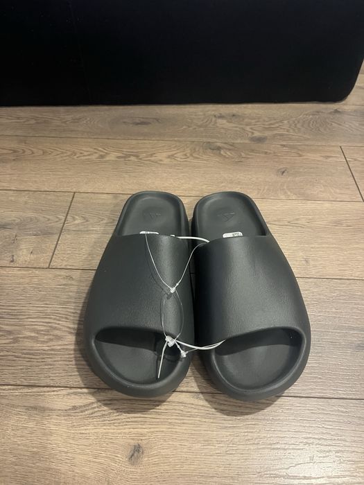 adidas Yeezy Slide marimea 44