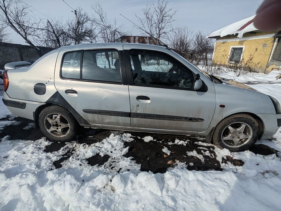 Vând Renault clio super ieftin