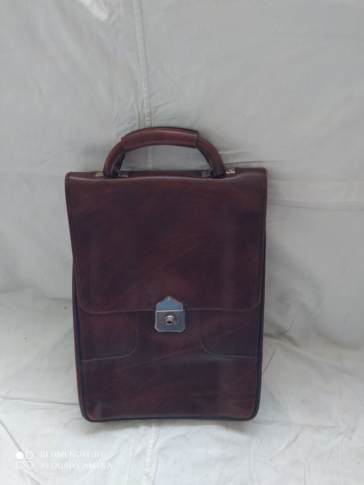 Продам кожаные сумки времён СССР