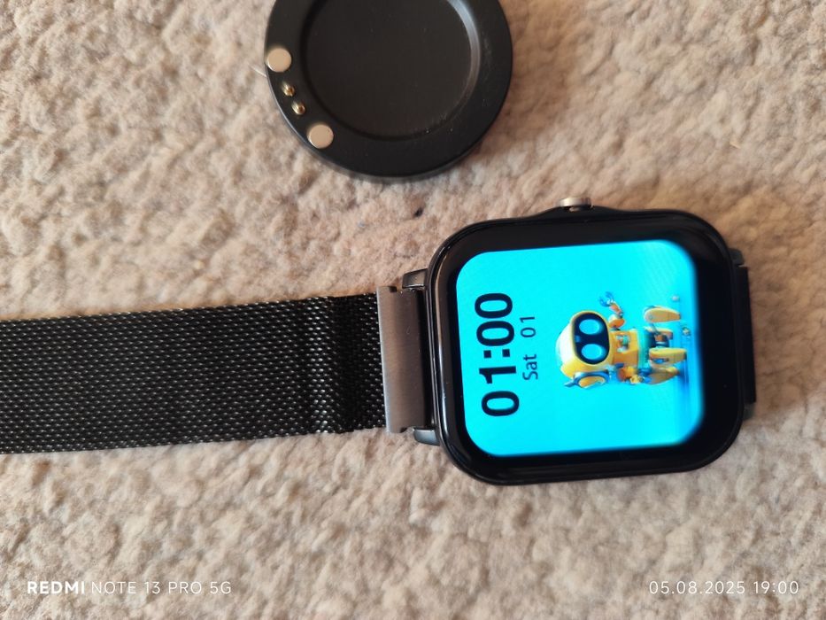 Смарт часовник  с магнитна метална верижка