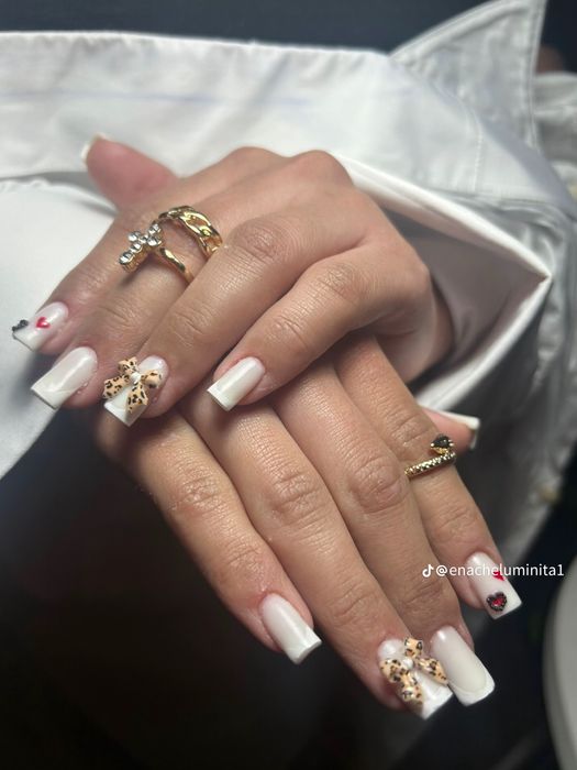Manichiură Elegantă și Feminină pentru Orice Stil