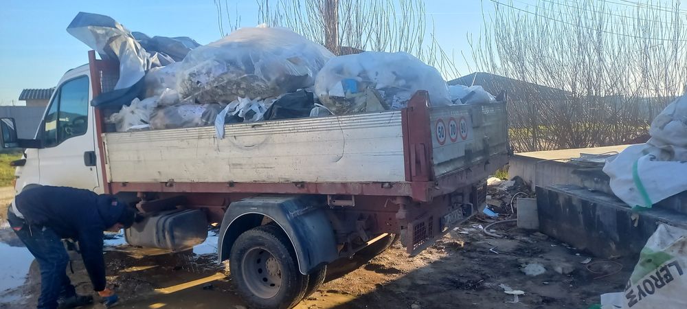 Transport moloz și amestec din construcții