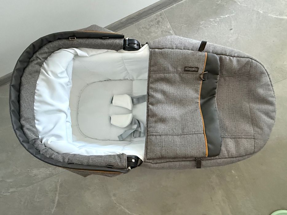 Кош за новородено Peg Perego Navetta Elite с комплект за сигурност Kit Auto