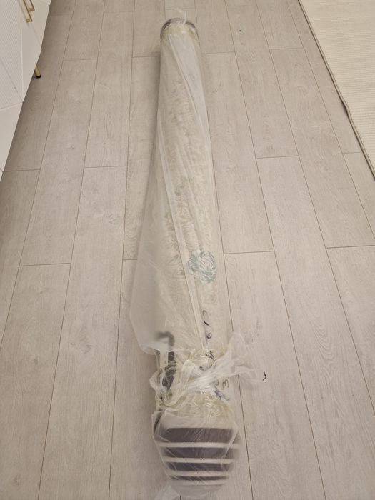 Продам ковёр в отличном состоянии