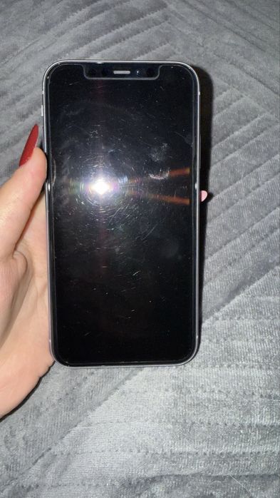 Продам iPhone 11