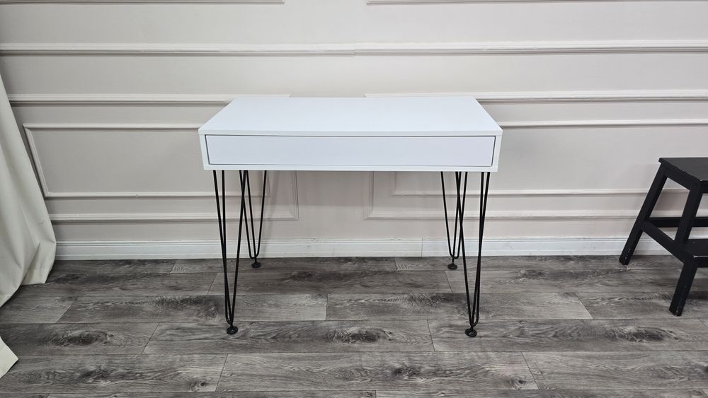 Туалетный столик белый