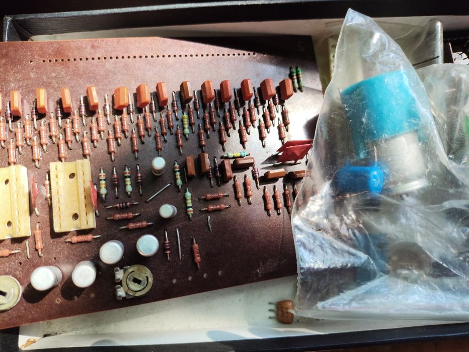 Электронные детали для микрсхем