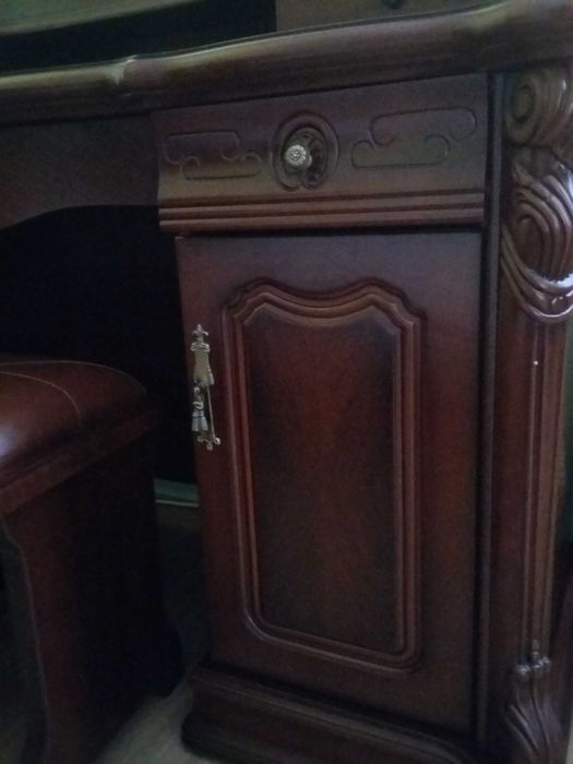 Masa de toaleta-oglinda si scaun