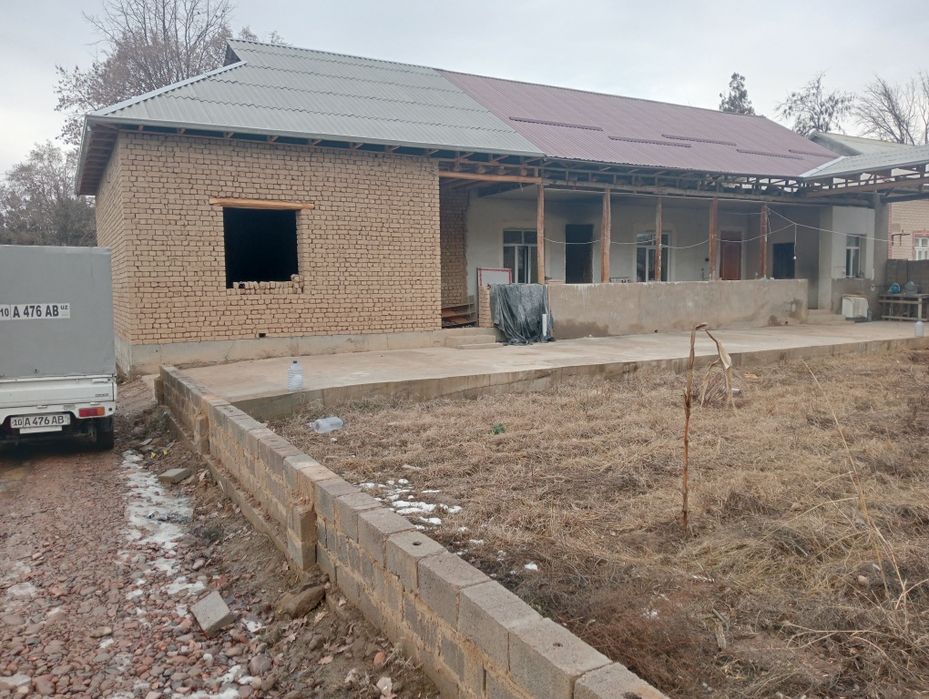 Уй сотилади Ташморяда 6 моих 5 хона 55 000 $ kelishiladi