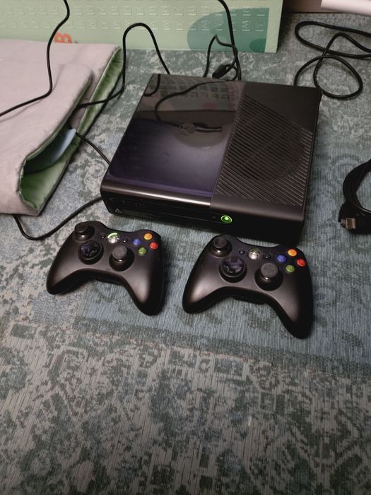 XBOX360 + 2 joystick+ kinetic nemodat