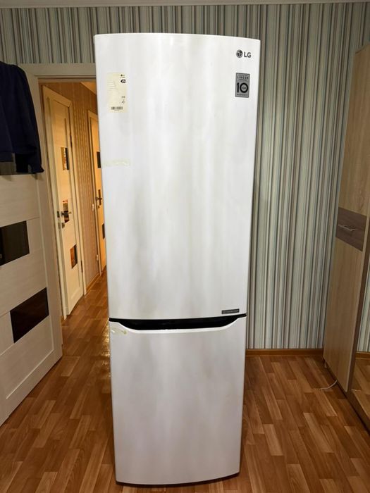 Продажа б/у Холодильника LG
