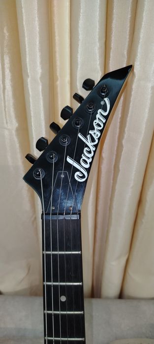 Електрическа китара Jackson JS 11