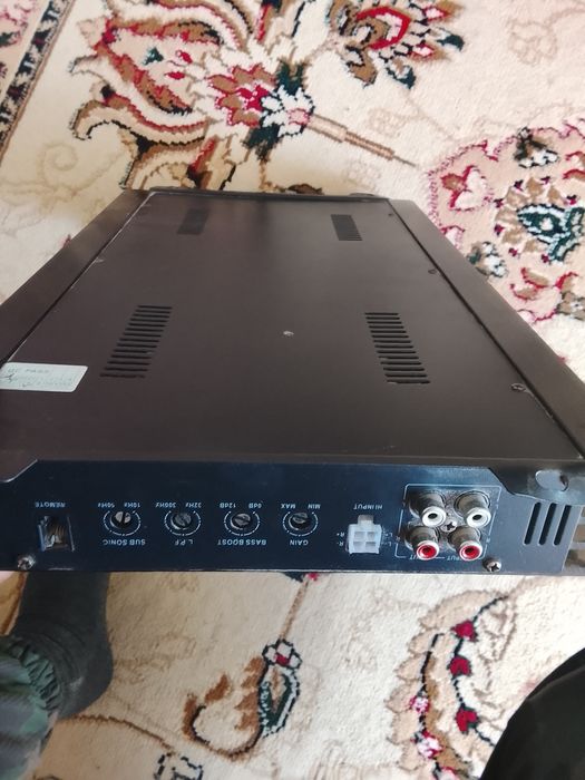 Усилитель почти новый сатылады