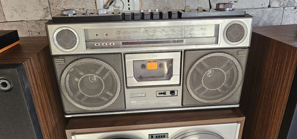 Radiocasetofon sony cfs 71s in stare f buna