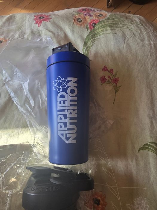 Чисто нови Шейкъри