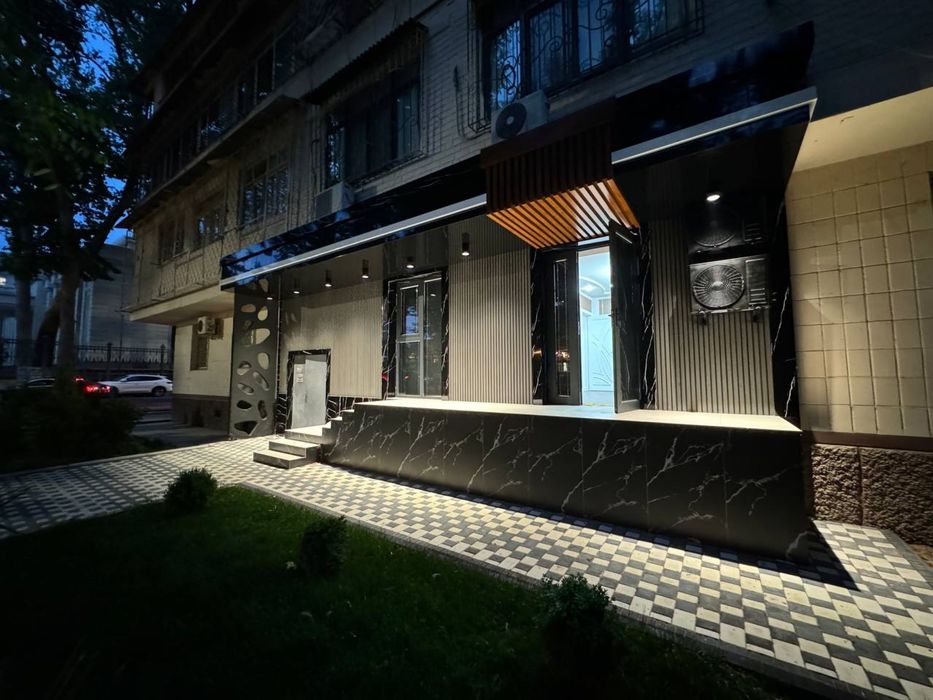 Аренда Новый Hi-Tech Office Вдоль дороги Цум Кафе Достлар 90м2