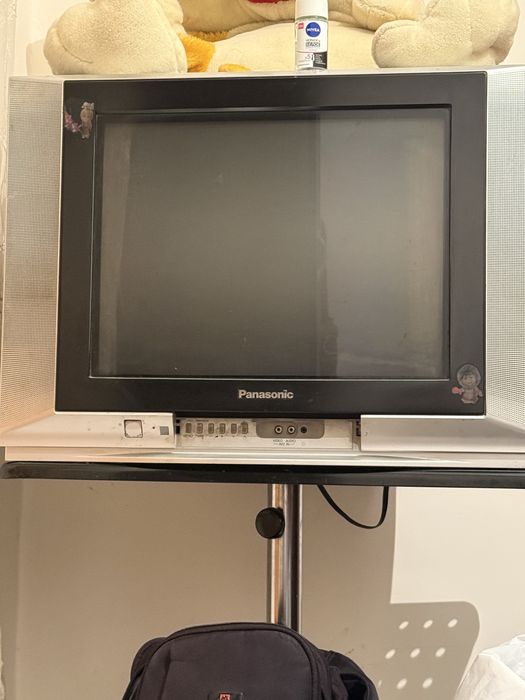 Телевизор продаю