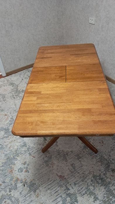 Стол раздвижной Малайзия