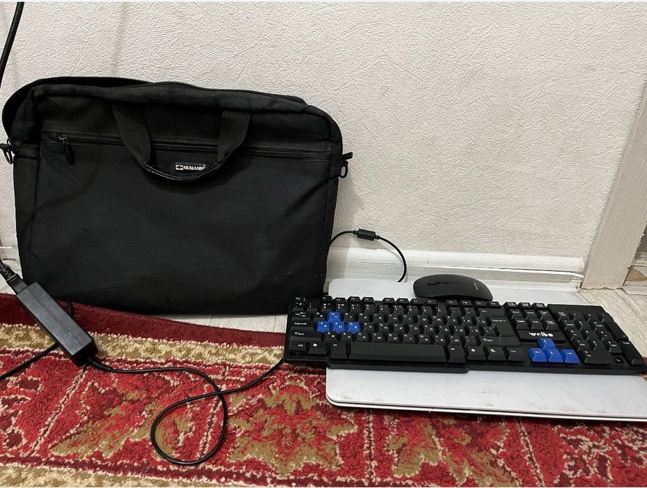 Ноутбук сатылады