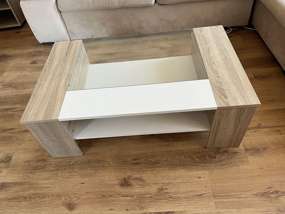 Холна маса в добро състояние