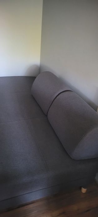 Диван IKEA с място за съхранение