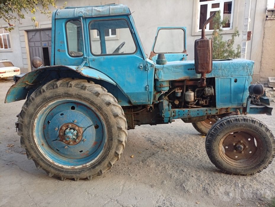 Traktor sotiladi MTZ 80