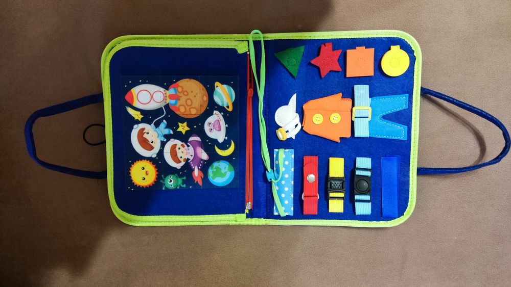 Бизиборд, Монтесори сензорна  дъска