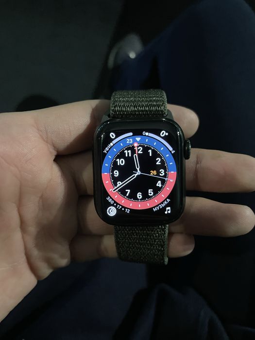 Продам Apple Watch 7 41mm Green