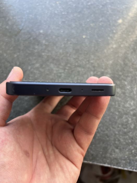 Продам Samsung A 35 5G память 8/128