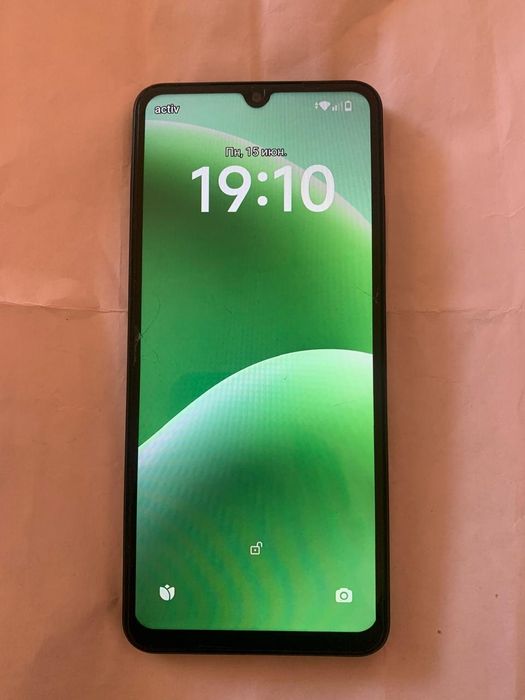Телефон Poco с71