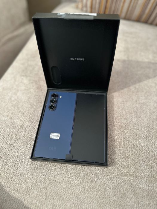 Samsung Galaxy Z Fold 6