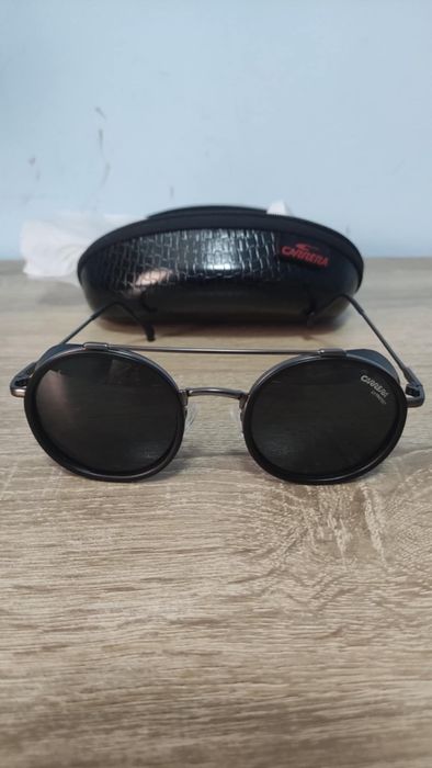 Carrera Слънчеви очила