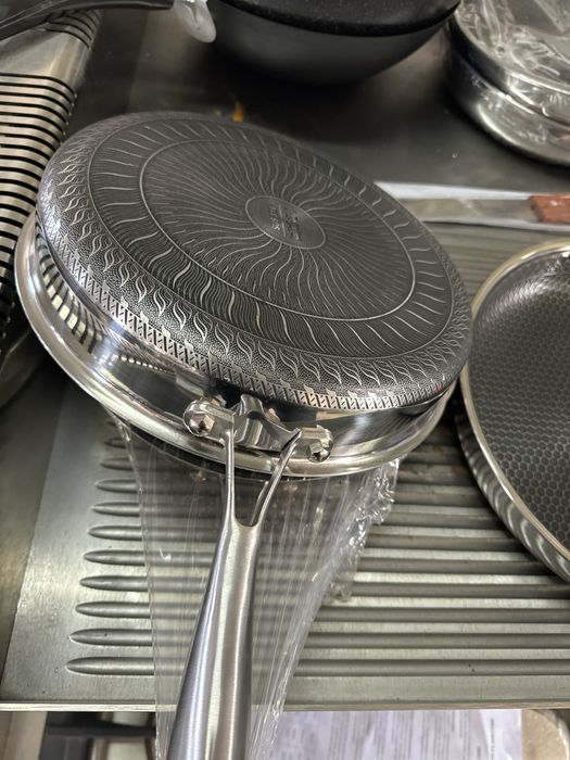 Тиган от неръждаема стомана