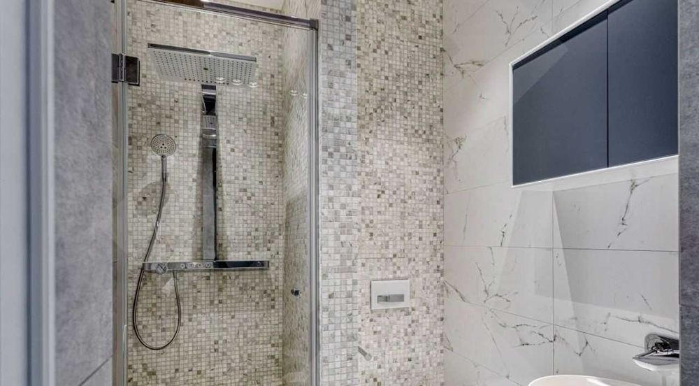 Дава се под наем Едностаен апартамент в Пловдив, Младежки Хълм - 38 кв.м за 225 € - Снимка #2