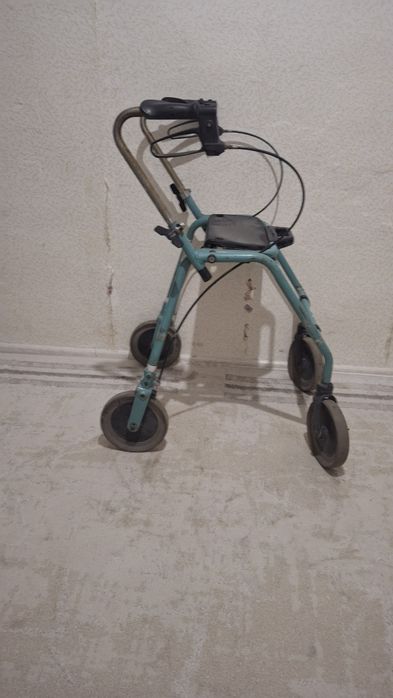 Ходунок для взрослых