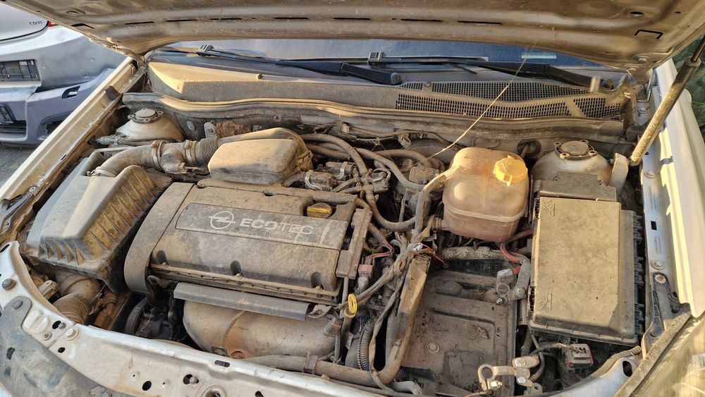 Bara capota far dezmembrez dezmembrari piese Opel Astra H z16xep 1.6