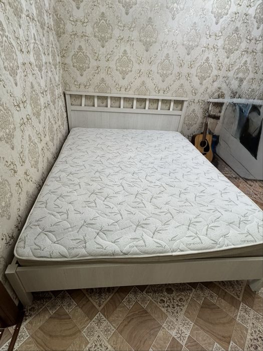 Продается двухспальная кровать