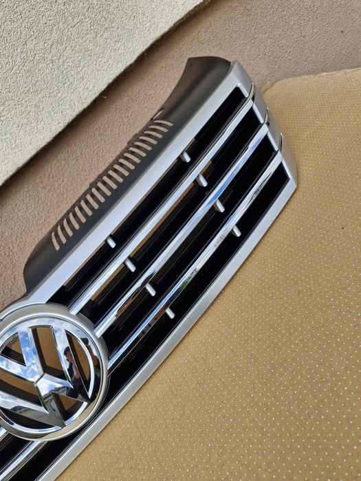 Grila centrala Vw Passat CC facelift 2012-2016