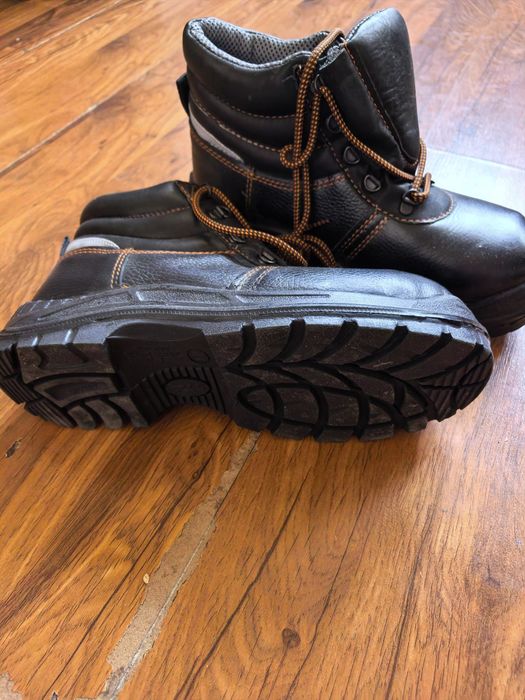 Спецобувь ботинки летние. 41 размера