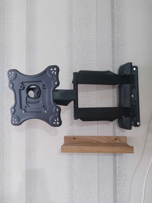 Продам кронштейн к телевизору.