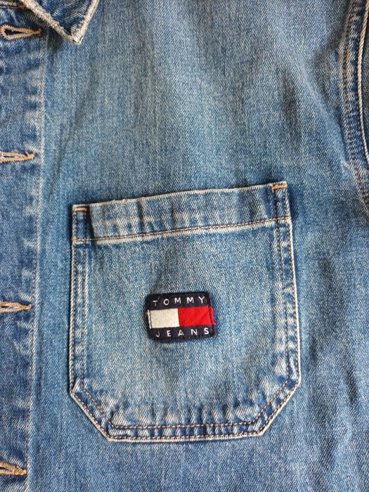 Ново оригинално яке Tommy Hilfiger Jeans, размер S