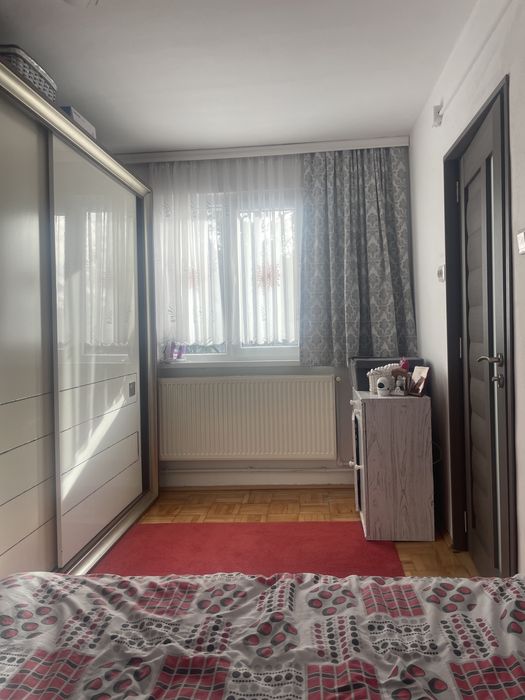 Vand apartament 2 camere
