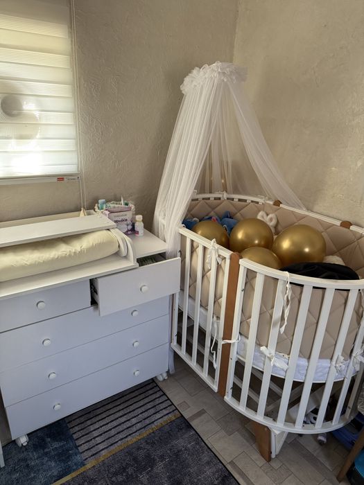 Продам манеж новый,